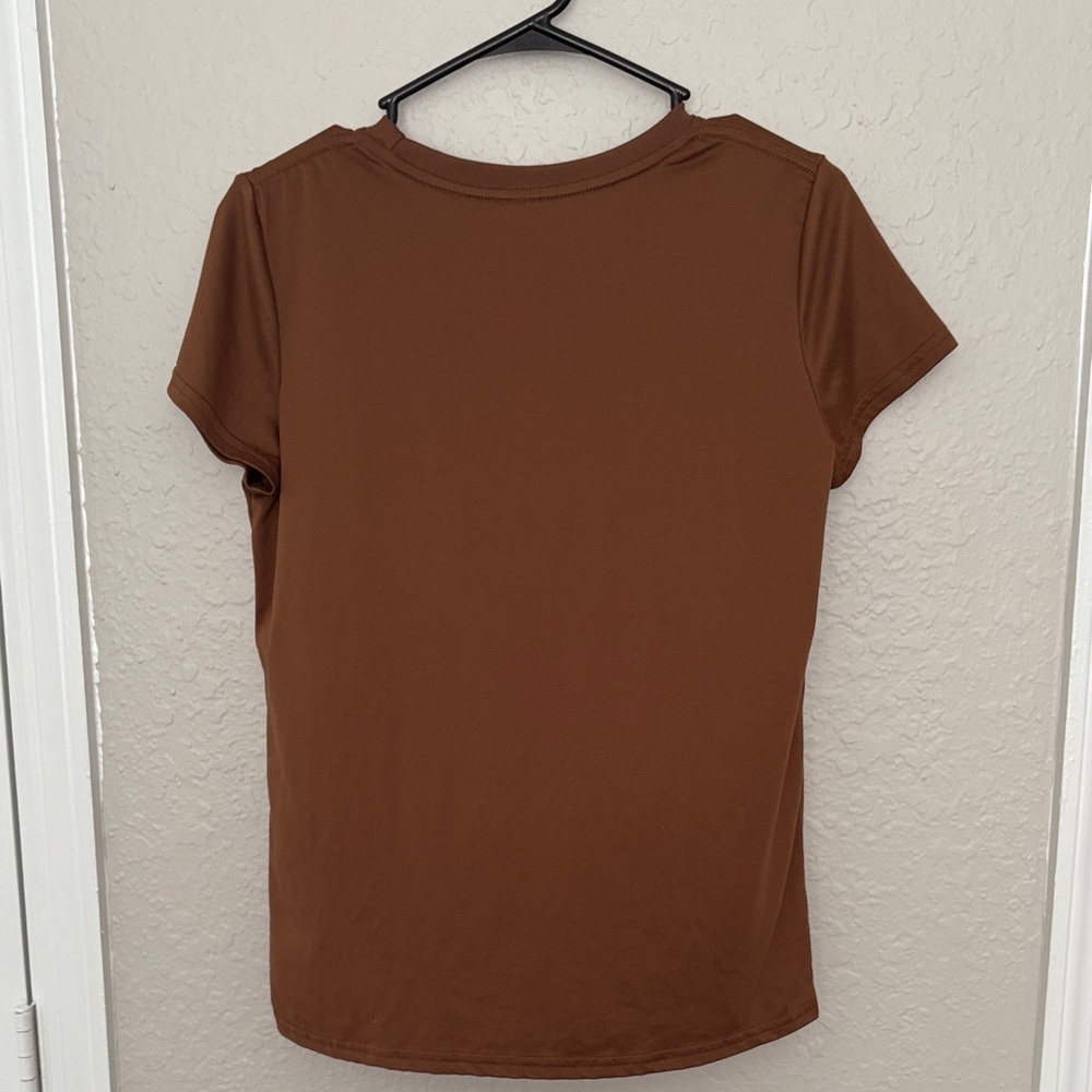 SHEIN Brown Graphic Short Sleeve Tee - Picture 3 of 3